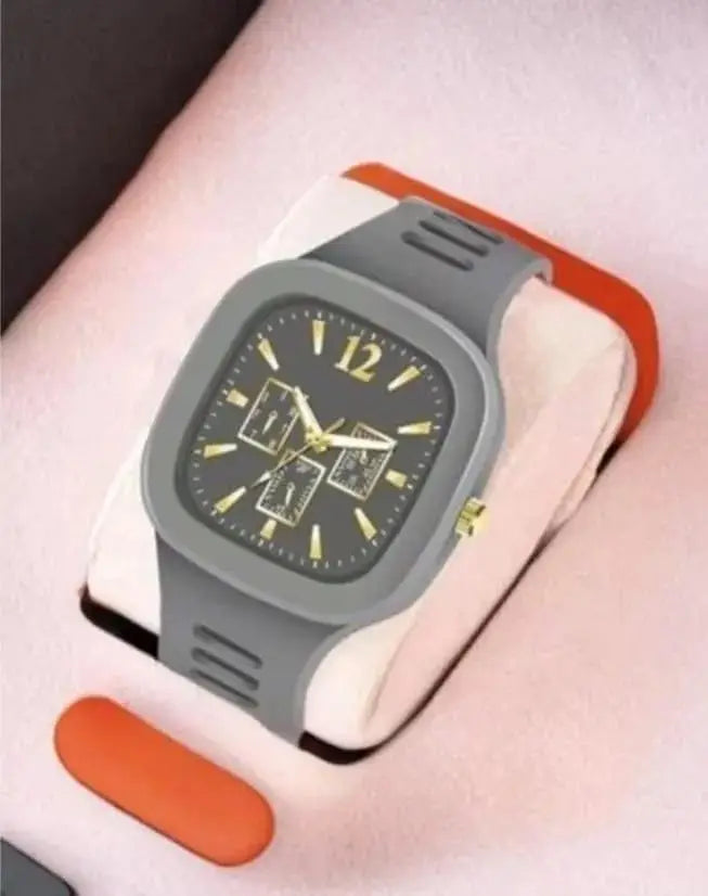 Analogue Fashionable Watch For Men